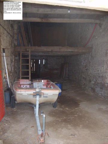 MAISON A RENOVER AVEC 6500 M² DE TERRAIN