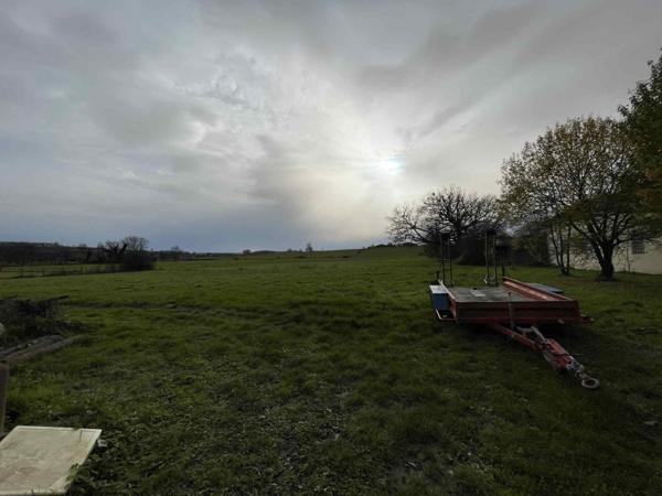 MAISON A RENOVER AVEC 6500 M² DE TERRAIN