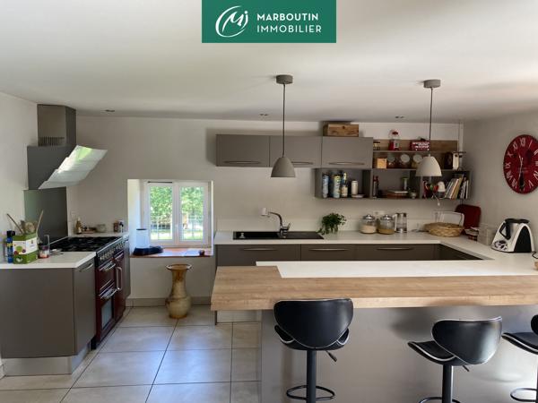 Propriete 9 pièce(s) 6 chambre(s) 338 m²