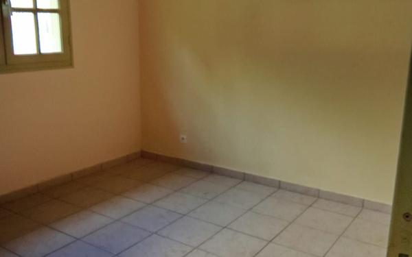 Maison à louer    5 pièces •  Vieux-Habitants