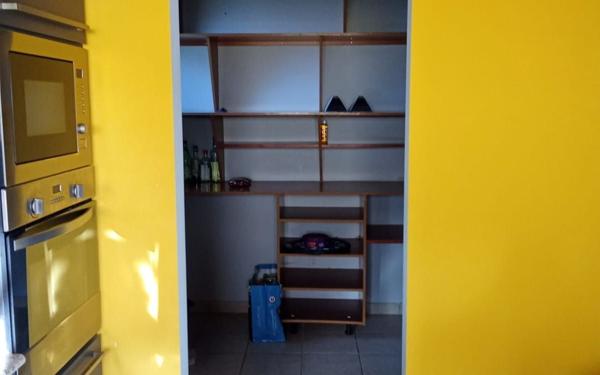 Maison à louer    5 pièces •  Vieux-Habitants