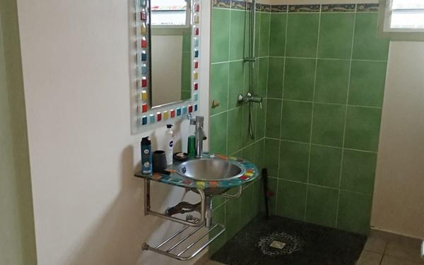 Maison à louer    5 pièces •  Vieux-Habitants