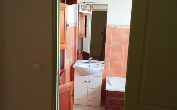 Maison à louer    5 pièces •  Vieux-Habitants