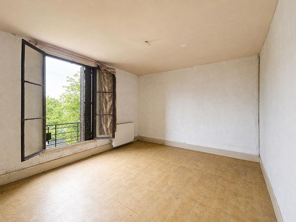 Immeuble Varennes Vauzelles, 258m2, investissement, local commercial, terrain, proche commerces, 2H30 de Paris