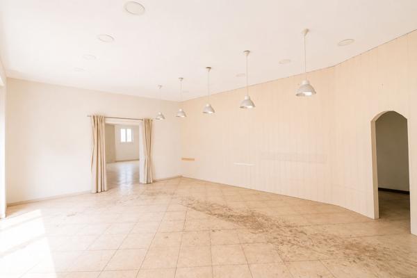 Immeuble Varennes Vauzelles, 258m2, investissement, local commercial, terrain, proche commerces, 2H30 de Paris