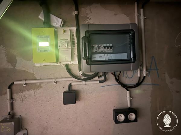 À VENDRE - Garage de 14,1 m² avec équipements électriques - Secteur Les Minimes , Les minimes