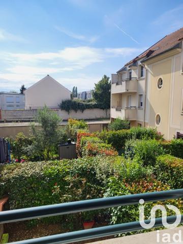 Appartement 3 pièces de 56 m² à Pontault-Combault (77340)