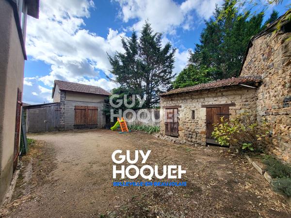 Maison à rénover avec terrain, cour intérieure et dépendances à 10 min de Belleville-en-Beaujolais