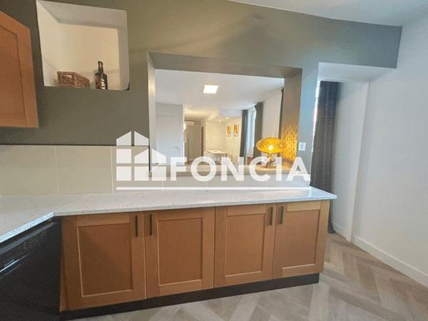 Location Appartement 3 pièces 73.43 m² - Beaumes De Venise 84190