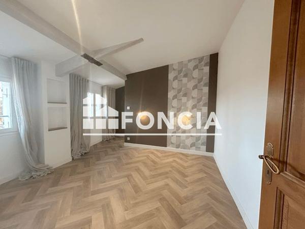 Location Appartement 3 pièces 73.43 m² - Beaumes De Venise 84190