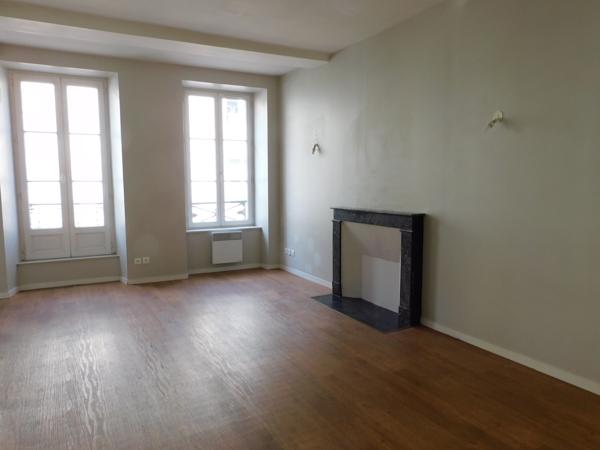 Bayeux, centre ville : Immeuble de rapport