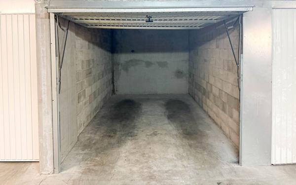 Stationnement à vendre    14 m2 Lyon 7