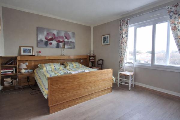 GRAND APPARTEMENT AVEC VUE MER
