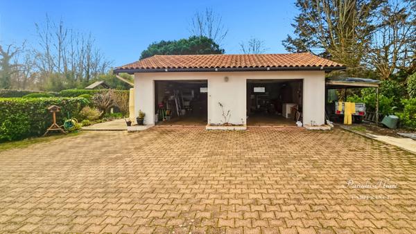 Blanquefort - Maison Familiale 5 Pièces de 145 m²