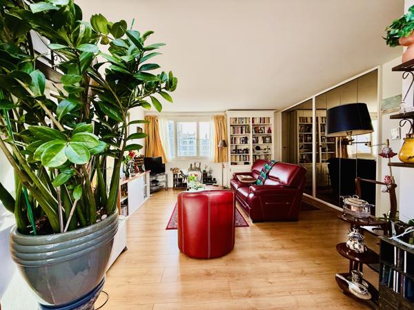 Appartement 2 pièces - 54 m² Exclusivité efficity