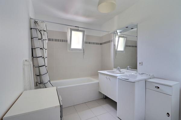 Appartement Aubervilliers 2 pièce(s) 43.35 m2