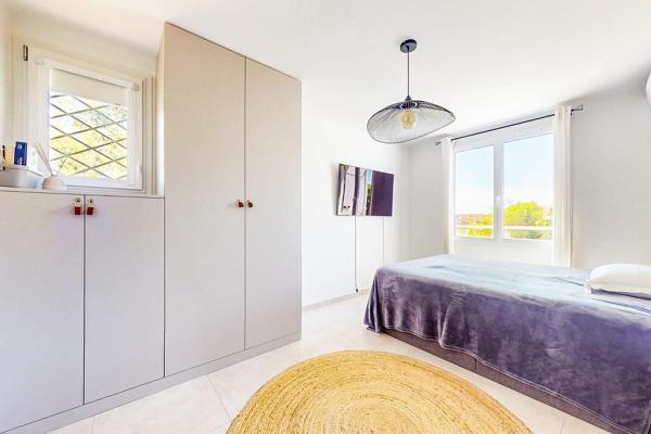CANNES Basse Californie - 2 pièces rénové 42m2 - Terrasse 17m2 - Dernier étage
