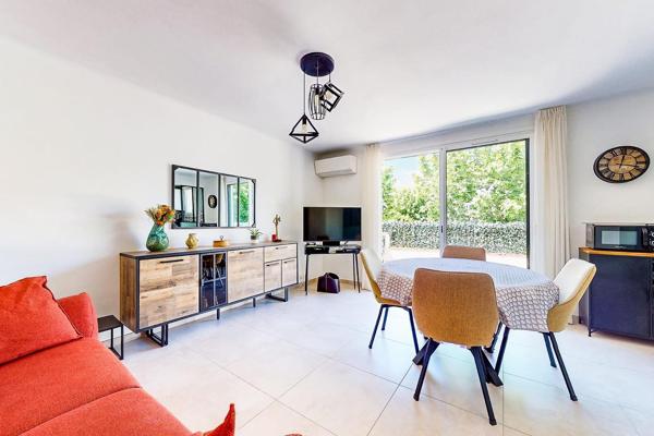 CANNES Basse Californie - 2 pièces rénové 42m2 - Terrasse 17m2 - Dernier étage