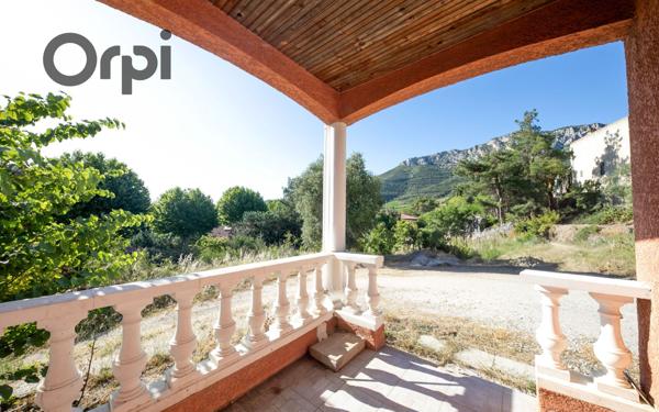 Maison à vendre    3 pièces •  Maury