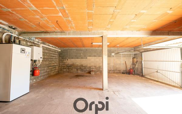 Maison à vendre    3 pièces •  Maury