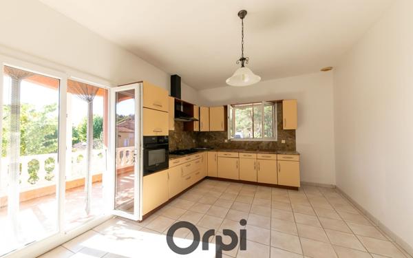 Maison à vendre    3 pièces •  Maury