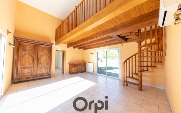 Maison à vendre    3 pièces •  Maury