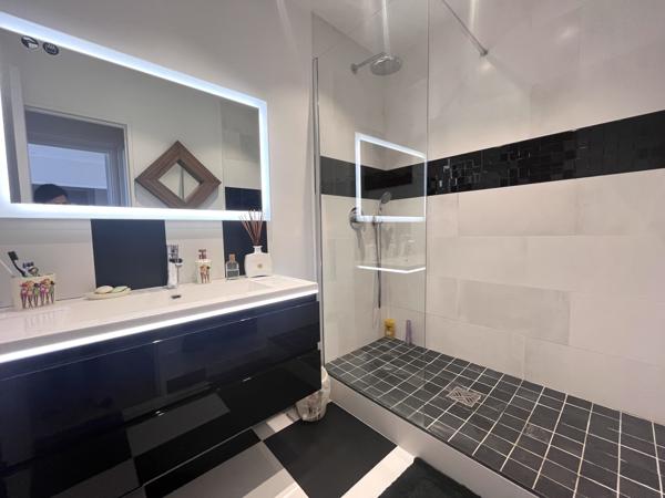 Appartement 3 pièces - 59 m² Bien prestige