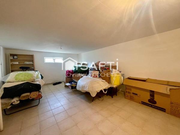 Grande maison au Mée Village à 800m de la gare sans nuisance