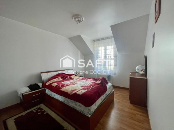 Grande maison au Mée Village à 800m de la gare sans nuisance