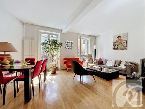 Appartement Atelier D'Artiste à vendre  4 pièces - 119,60 m 2   PARIS  - 75009