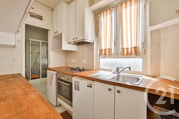 Appartement Atelier D'Artiste à vendre  4 pièces - 119,60 m 2   PARIS  - 75009