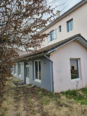 BÂTIMENT  /IMMEUBLE  A VENDRE 628 m² SAINT- JEAN  DE-MOIRANS 38430