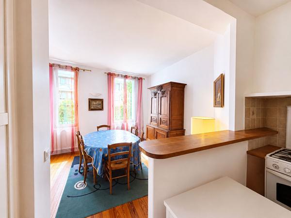 RARE & FORT POTENTIEL! GRANDE MAISON DE VILLE ET DEPENDANCES CENTRE MAISONS-ALFORT