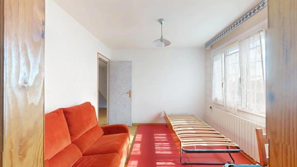 Vente                                                      Maison
                        
                     7 pièces                      165 m2                     à Chelles