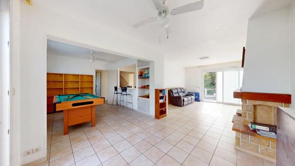 Vente                                                      Maison
                        
                     7 pièces                      165 m2                     à Chelles