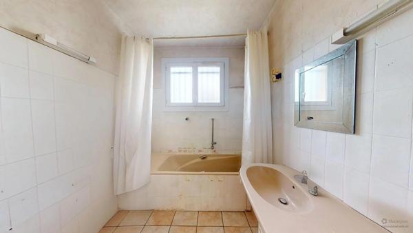 Vente                                                      Maison
                        
                     7 pièces                      165 m2                     à Chelles