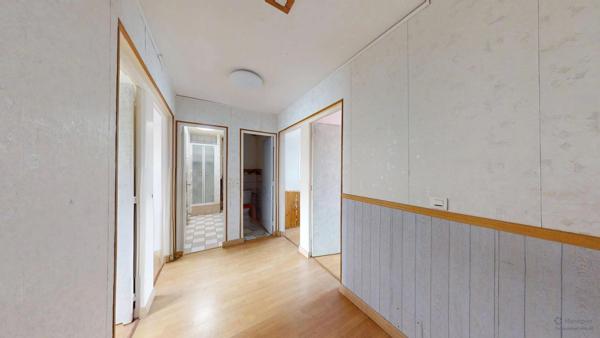 Vente                                                      Maison
                        
                     7 pièces                      165 m2                     à Chelles