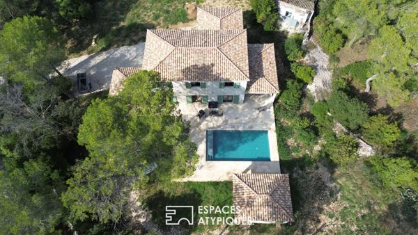 Bastide contemporaine avec piscine et tiny house au coeur de la nature