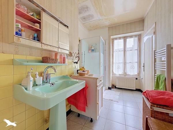 Maison 49 000 € Châteauneuf-sur-Cher 5 p 96 m² DPE E