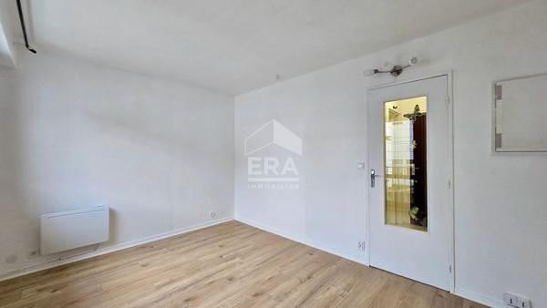 STUDIO 19,6 M² À JUVISY-SUR-ORGE, RER À 2 MINUTES
