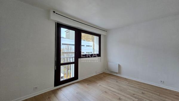 STUDIO 19,6 M² À JUVISY-SUR-ORGE, RER À 2 MINUTES