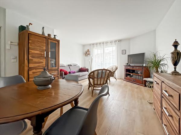 Appartement Jouy Le Moutier 3 pièce(s) 61 m2