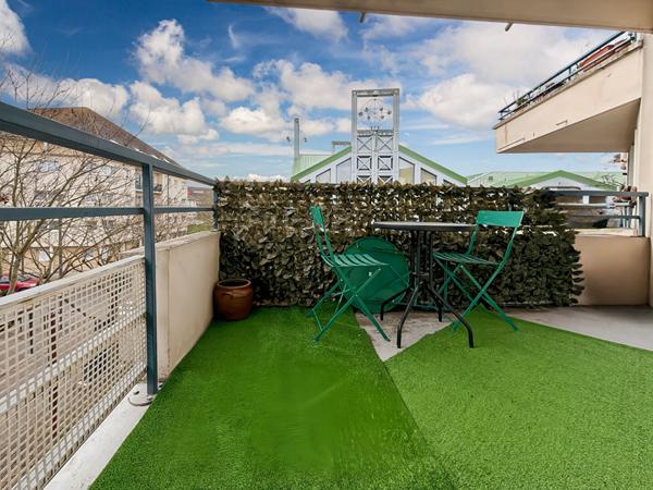 Appartement Jouy Le Moutier 3 pièce(s) 61 m2