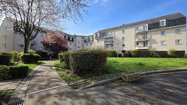 Appartement Jouy Le Moutier 3 pièce(s) 61 m2