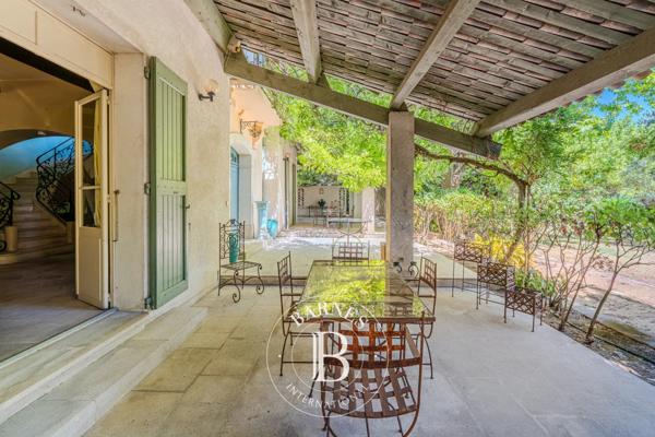 Aix-en-Provence, Maison 4 Chambres -  313 m² à vendre