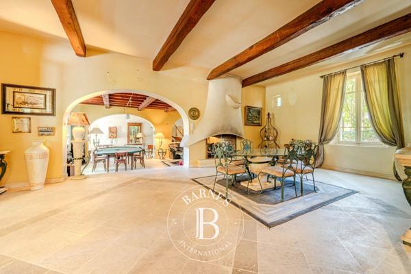 Aix-en-Provence, Maison 4 Chambres -  313 m² à vendre