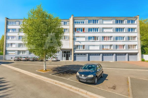 Sous Offre en cour de négocition - T1 Bis à rénover - Lisieux centre - Dernière étage - Vue Basiliqu