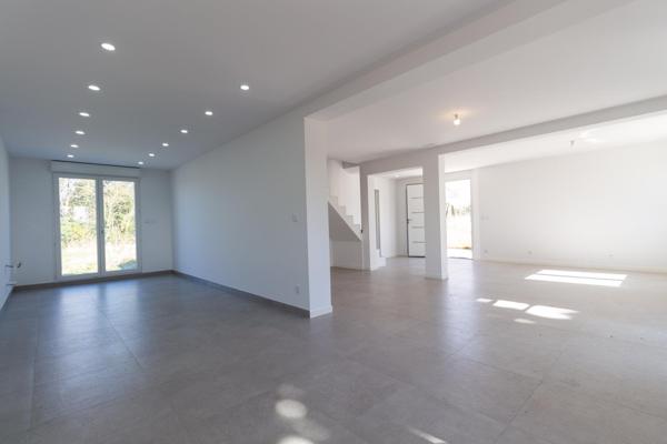 MAISON DE 105 M2 +TERRAIN DIVISIBLE 3067 M2