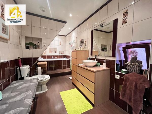 Maison - 5 pièces - 150 m²