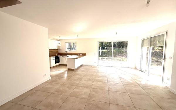 Maison à vendre    5 pièces • 118 m2 Brax